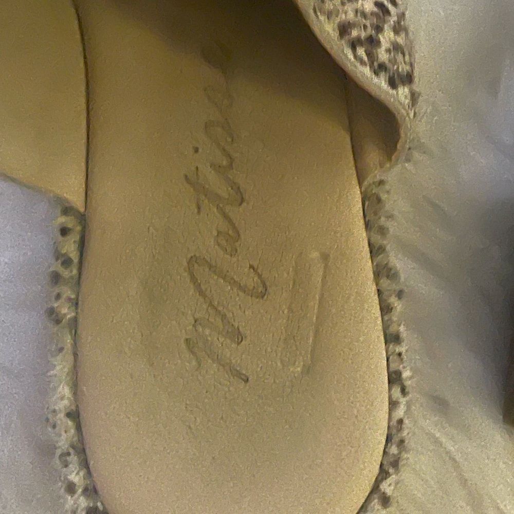Matisse Runway Platform - Picture 3 of 4